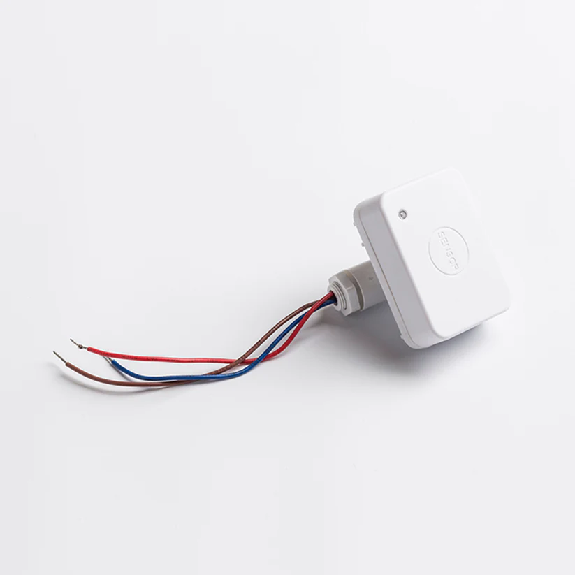 SENZOR IP PENTRU MONTARE IN AER LIBER, 230V max. 500W 180°, IP65
